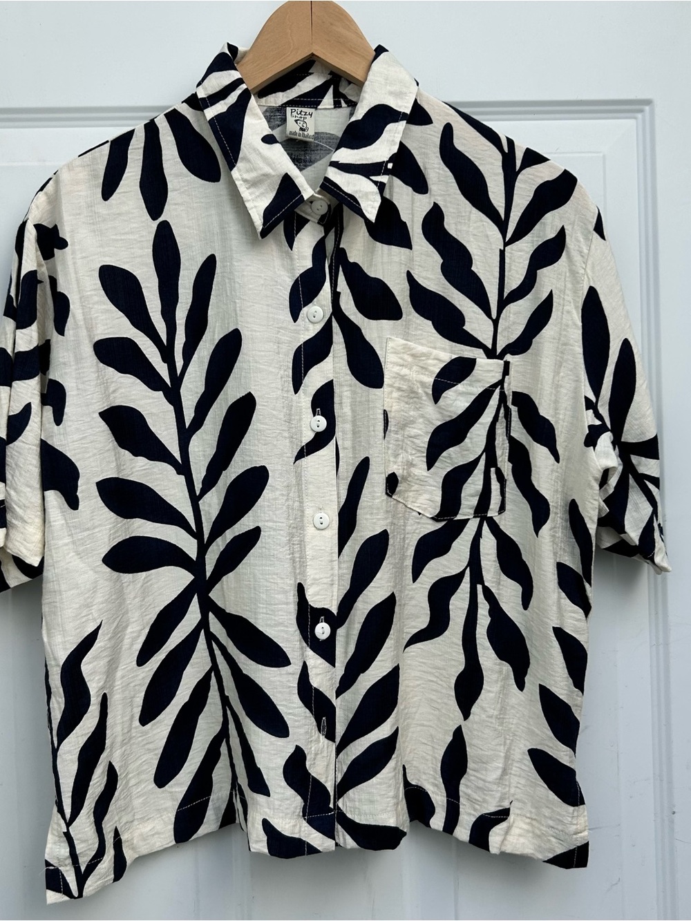 Short-Sleeve Leaf Print Button-Up Blouse